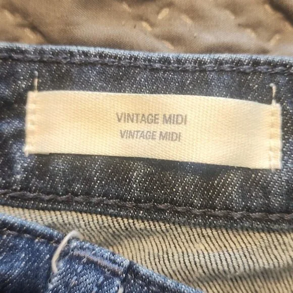 Universal threads vintage midi jean shorts size 10 or 30 - Picture 4 of 5